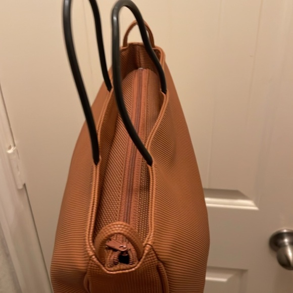 La Rue please check all picture of condition - Picture 9 of 17